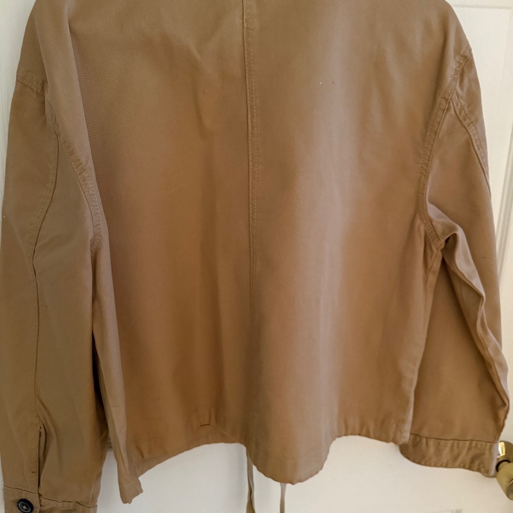 Light Jacket - Picture 2 of 2